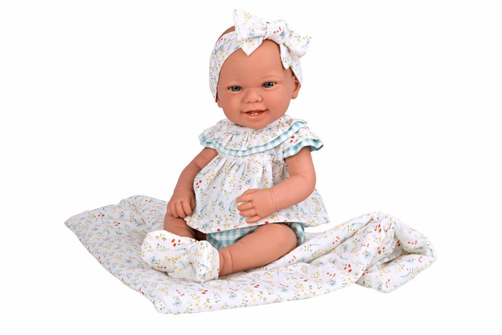 Arias lėlytė su gėlėtu žydru pleduku, 42 cm – Pupuliuk.lt