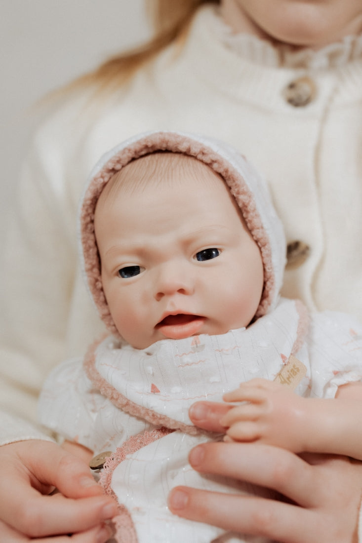 Arias silikoninė Reborn lėlė kūdikėlis, mergaitė 40 cm – Pupuliuk.lt