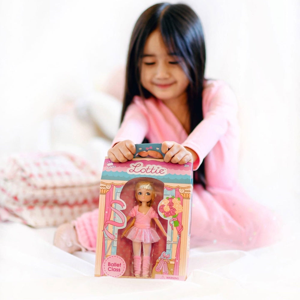 Lottie lėlė Baleto repeticijoje – Pupuliuk.lt