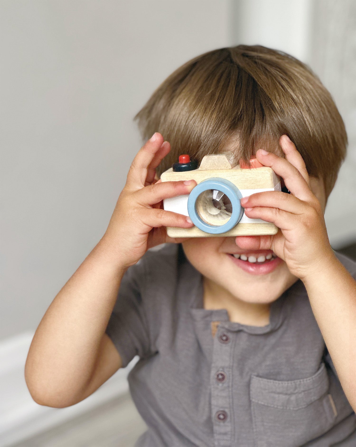 Mentari Žaislinis medinis fotoaparatas – Pupuliuk.lt
