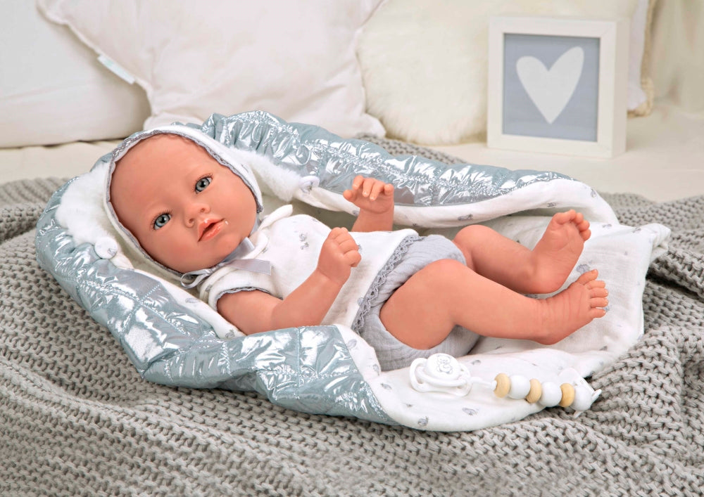 Reborn lėlytė su blizgiu pleduku, berniukas, 38 cm – Pupuliuk.lt